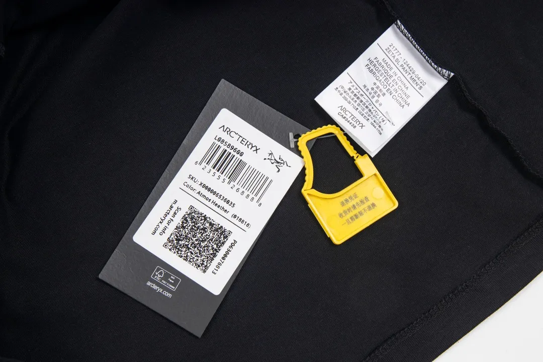 【 Quality】 Arc’teryx 𝟮𝟰𝘀𝘀 T ， OS Premium 32S g Quality ： ：White Black Size：XS S M L